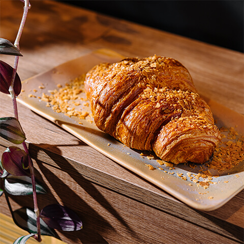 Croissant cu cremă fiartă