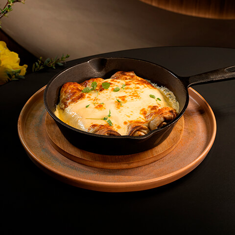 Clătite cu ciuperci și fondue de brânză