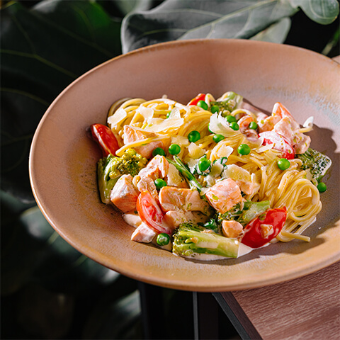 Paste cu somon și broccoli