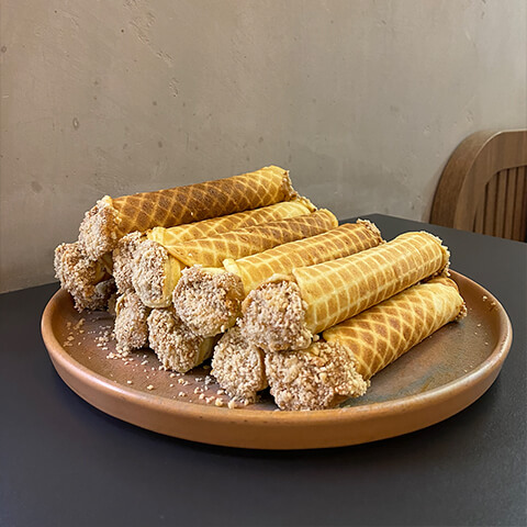 Rulouri de napolitană cu lapte condensat