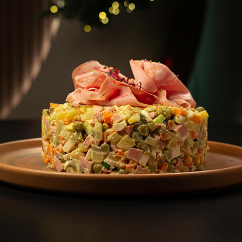 Olivier cu mortadella