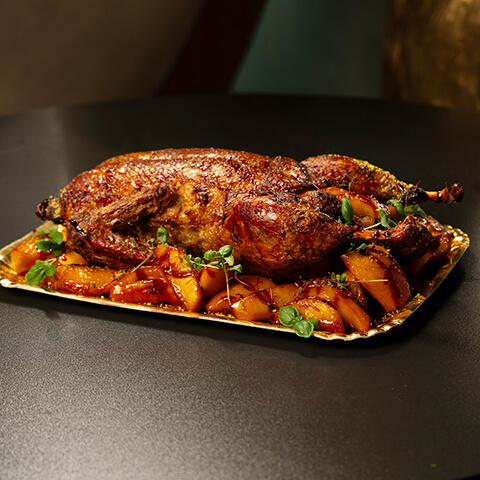 Rață coaptă cu mere